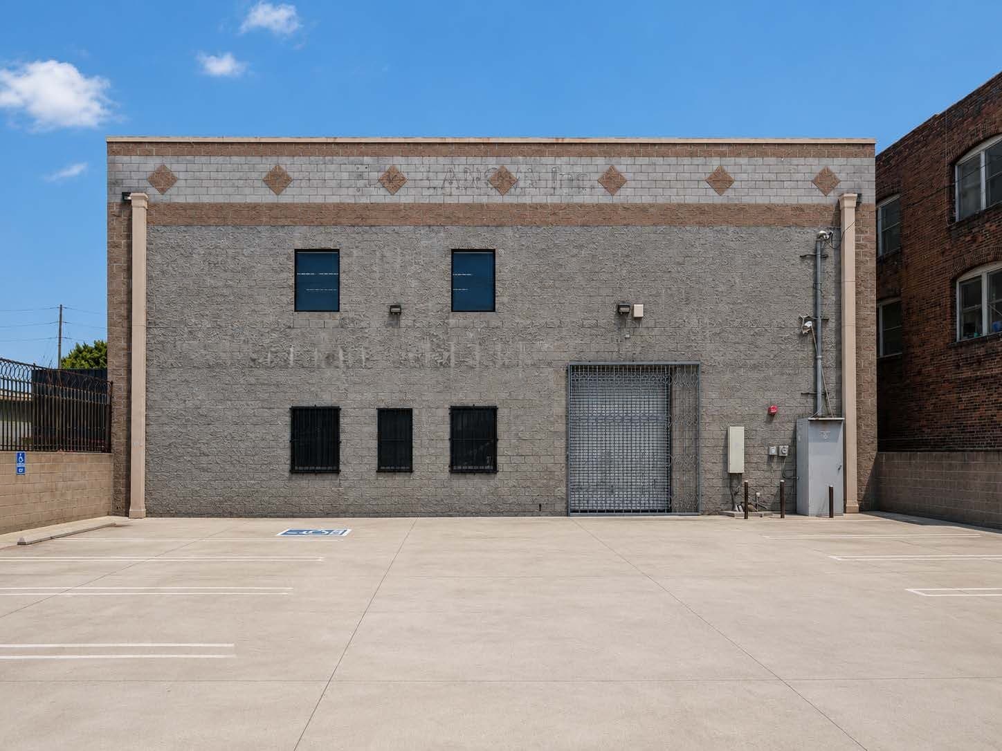 2120 S Main St — Los Angeles, CA