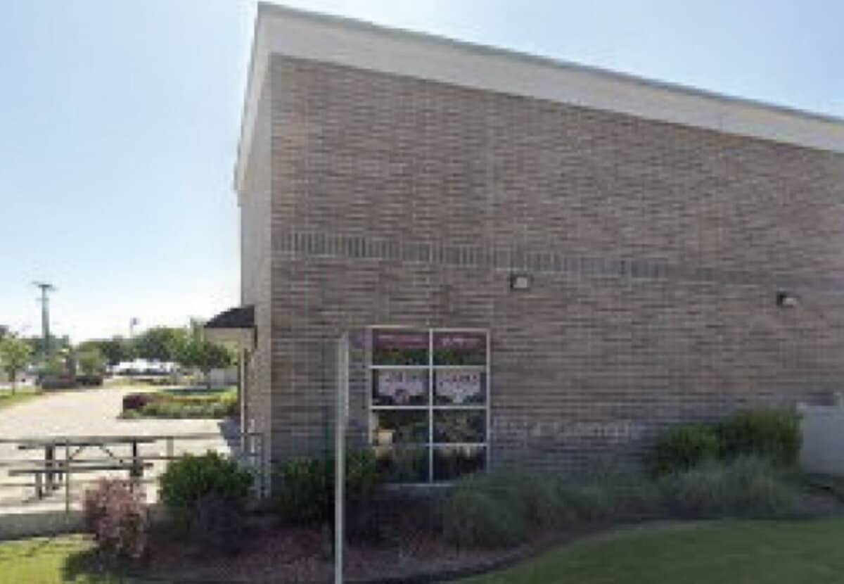 1051 Country Club Drive, Mansfield — Single-Tenant NNN