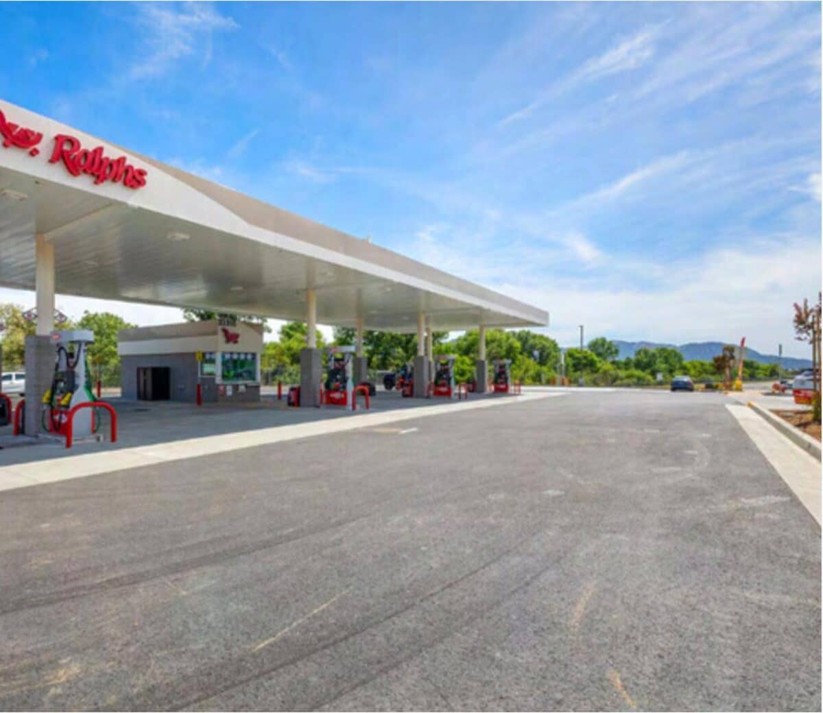 33395 Wolf Store Rd, Temecula — Gas Station